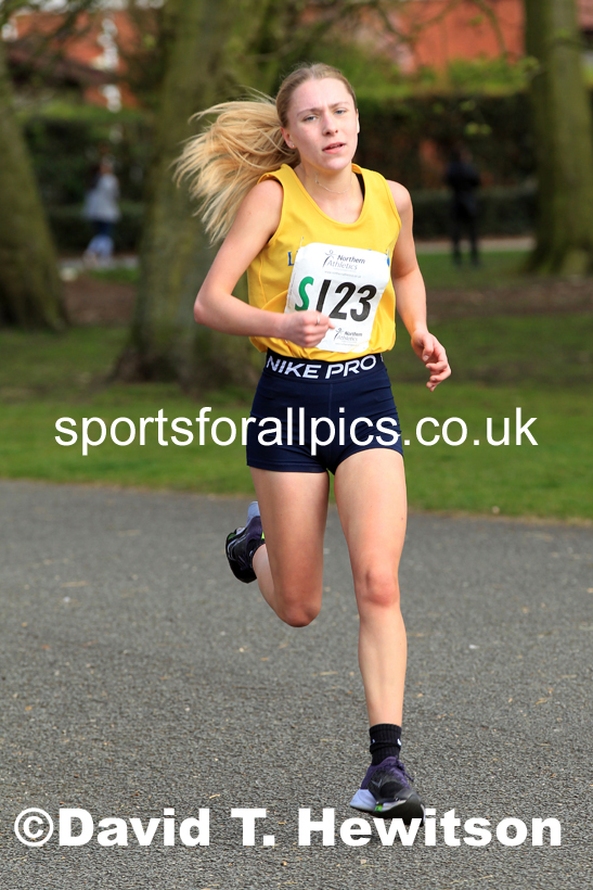 Senior Womens Northern 6 Stage Road Relay, 2022 Northern 12 and 6 Stage Road Relays,  Birkenhead Park, Birkenhead, Wirral.  Photo: David T. Hewitson/Sports for All Pics